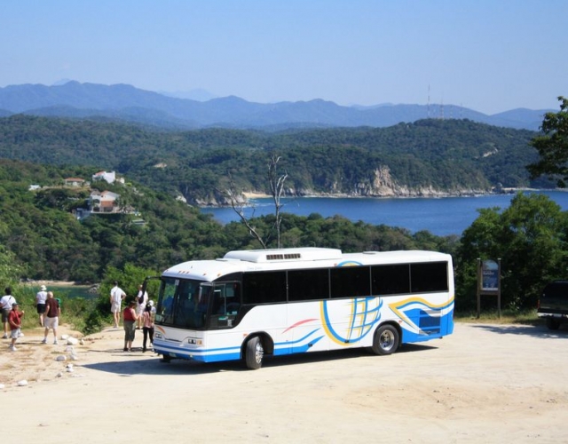  Ponto de ônibus turístico 